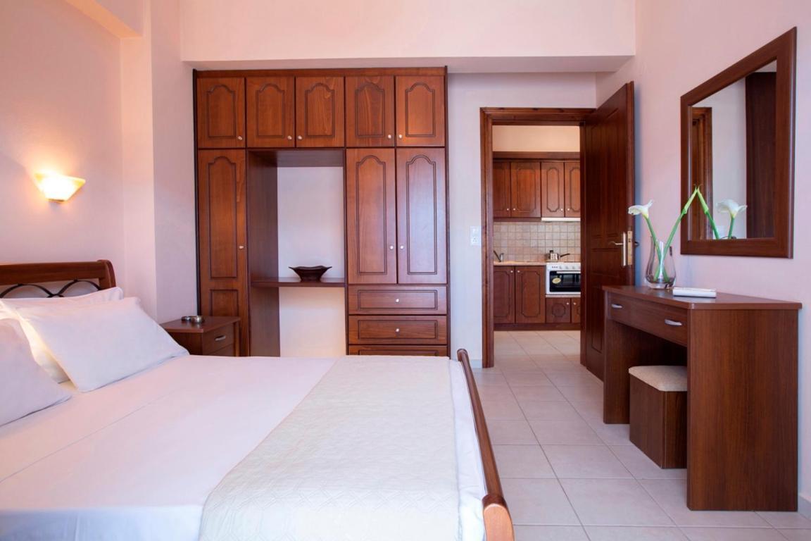 Liotrivi Apartments Василики Екстериор снимка